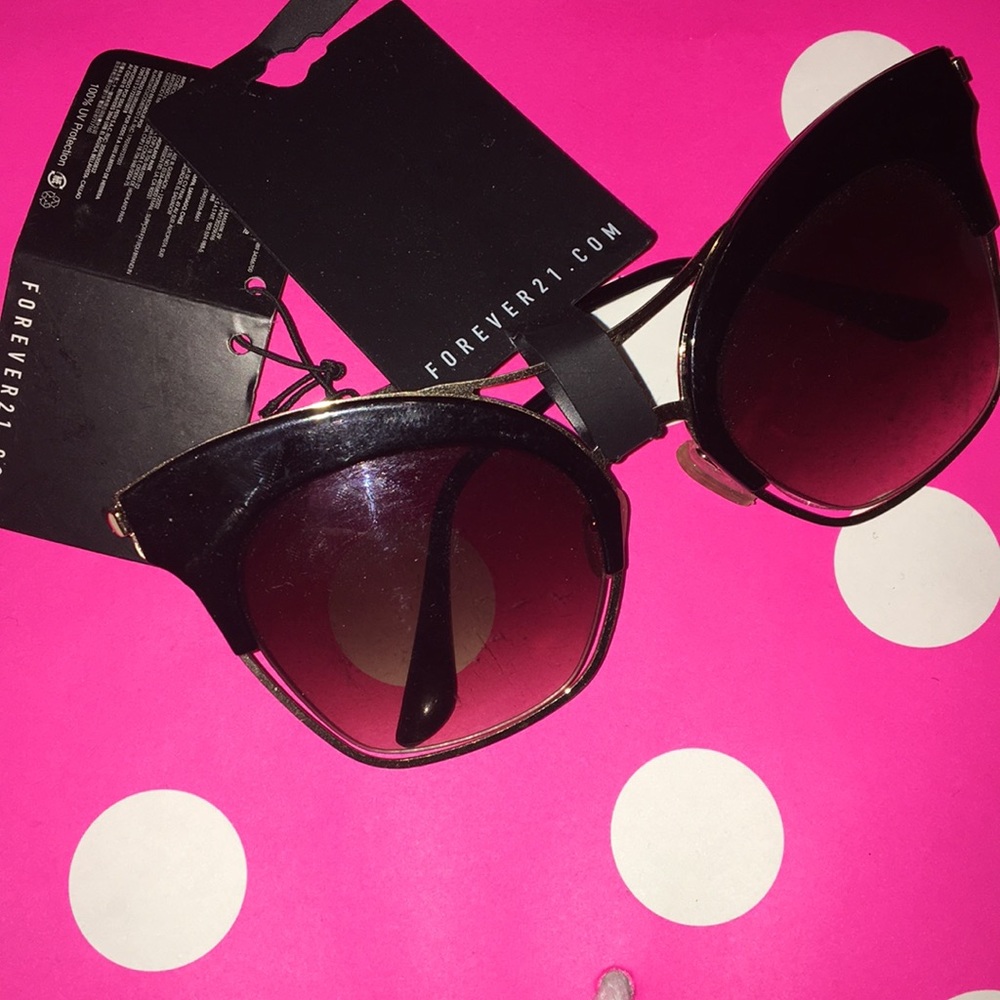 Sunglasses/Cat E